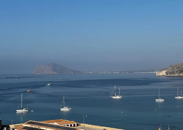 아파트 Blue Ifach